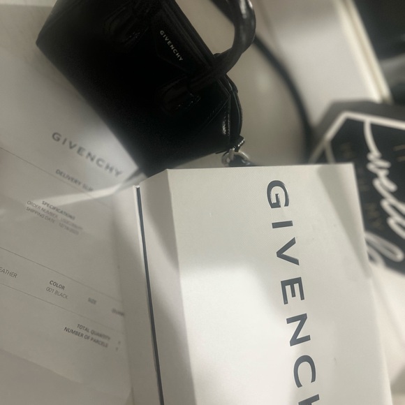 Givency mini bag crossbody - Picture 2 of 2